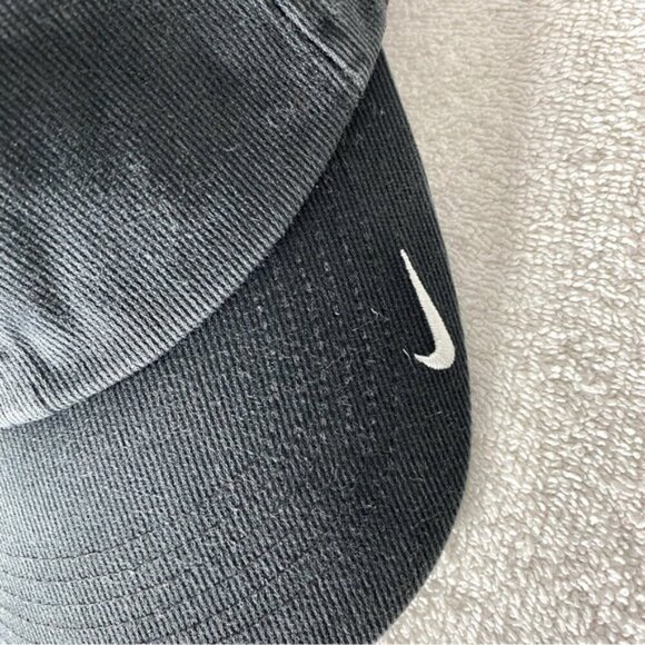 Nike Golf Tour Challenge Black Ribbed Texture Adjustable Fit Ball Cap Hat - Picture 4 of 12